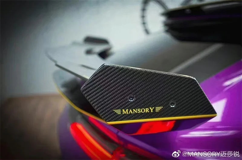 Perfect Fit M-shaped Dry Carbon Body Kit for Lambor Ghini Urus, Front and Rear Bumpers