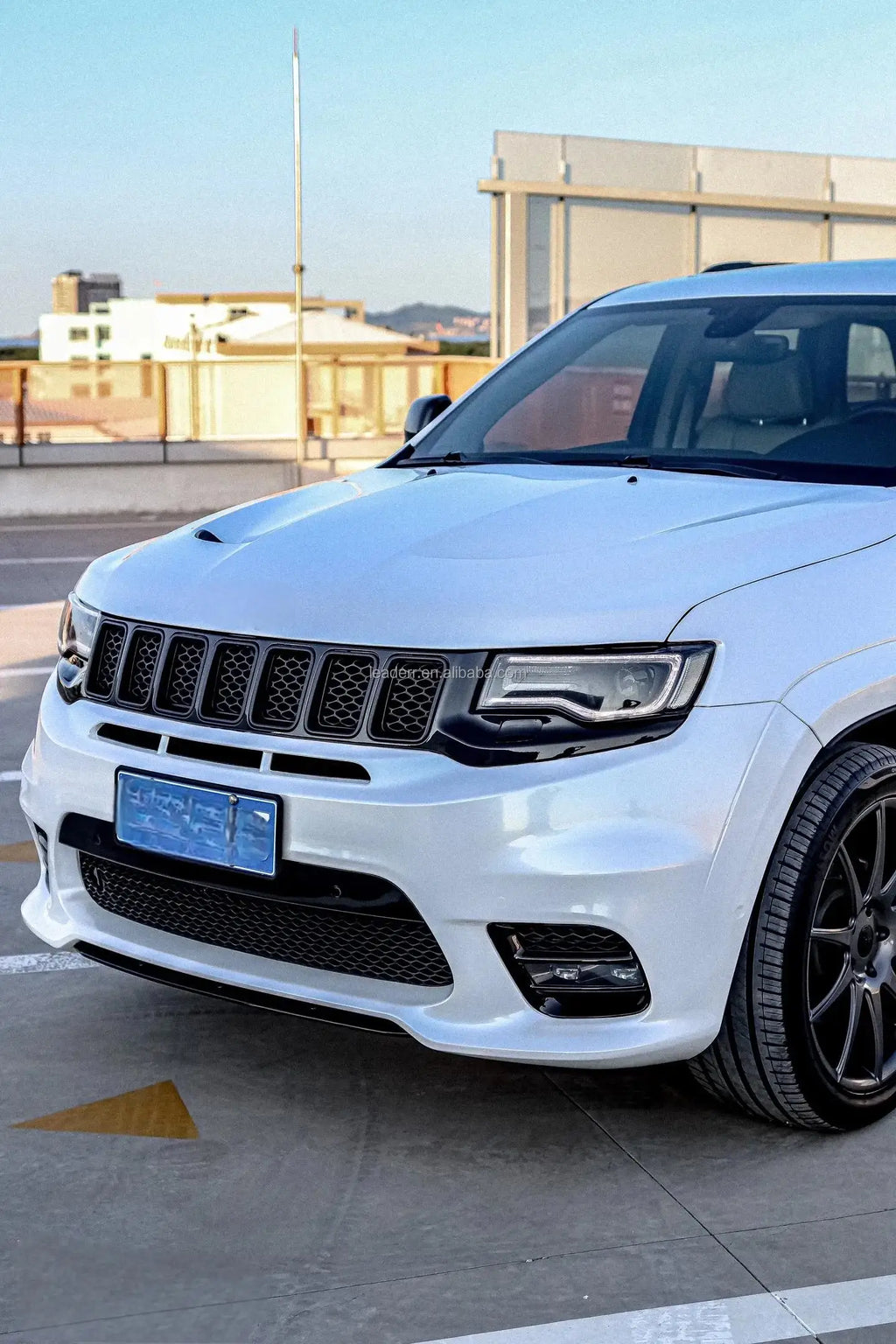 Bodykit for Jeep Grand Cherokee SRT8 2011-2023 Auto Facelift Refit Modification Car Conversion Bumper Headlight Easy Installment