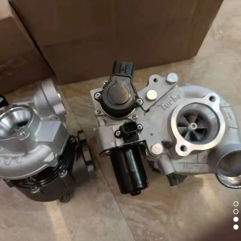 New VB23 VB37 TwinTurbocharger Cruiser V8 200 Series Land Cruiser C-Rail 1VD-FTV VDJ76/78/79 Engine 17208-51010-11 78032