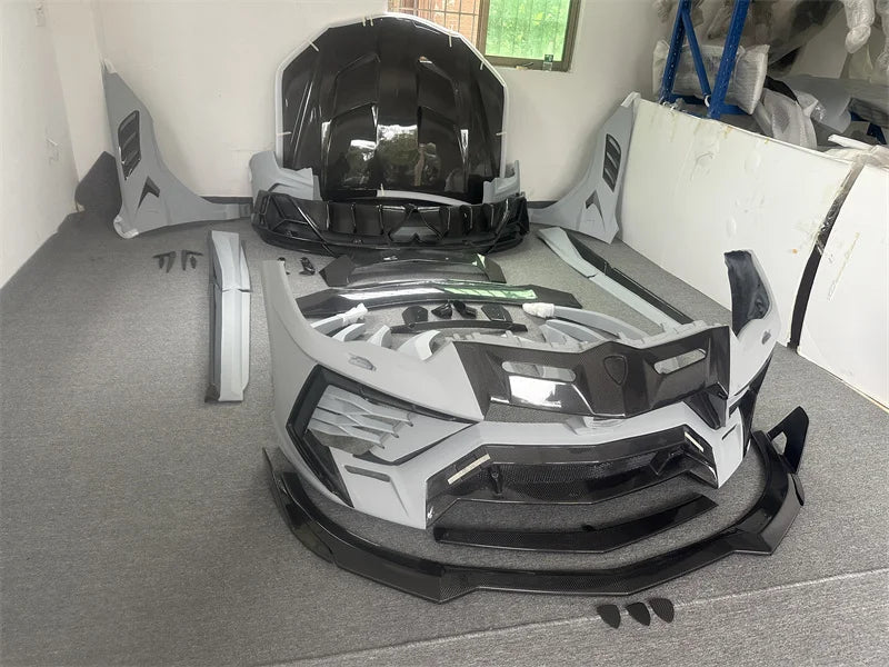 Perfect Fit M-shaped Dry Carbon Body Kit for Lambor Ghini Urus, Front and Rear Bumpers